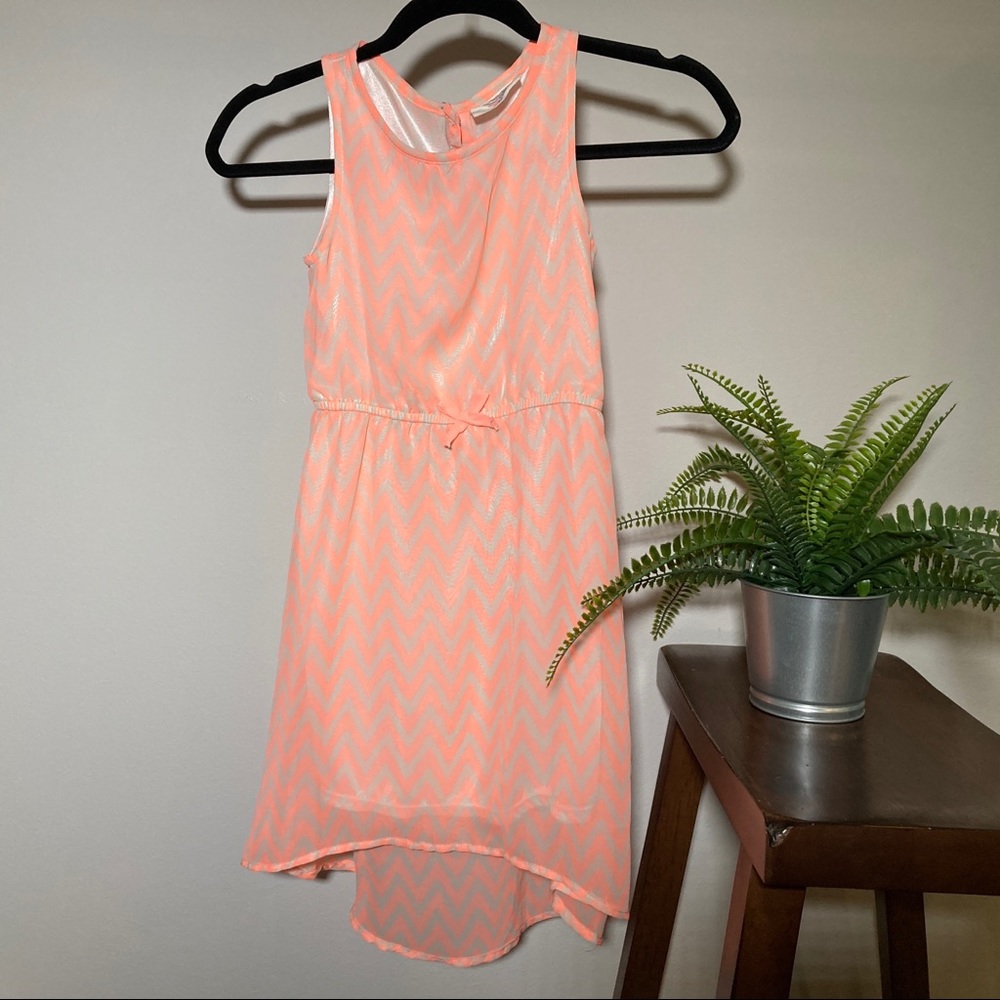 ✨2/$20 H&M Chevron light coral dress midi dress